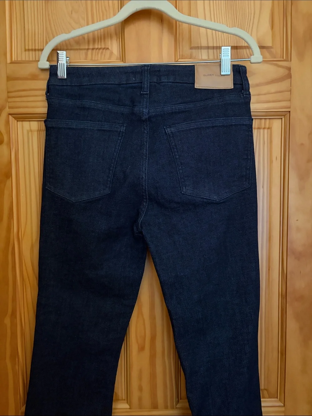 Mid-Rise dark denim Flared Jeans — Women’s Classic Flare.  Size 27 - Picture 4 of 12